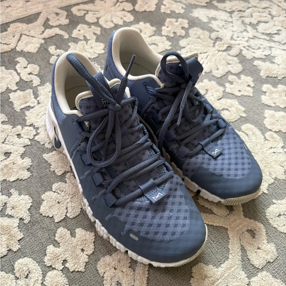 Nike Women's Free Metcon 5 Workout Shoes - Picture 3 of 7